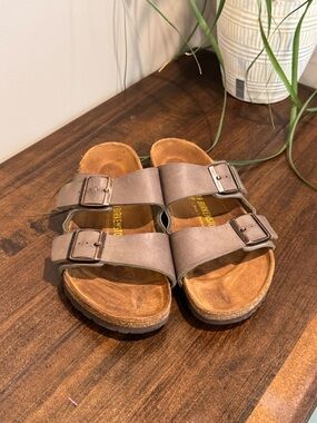 Birkenstock Arizona Sandals in Taupe Brown
